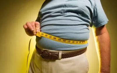 homme-obese-mesure-paradoxe